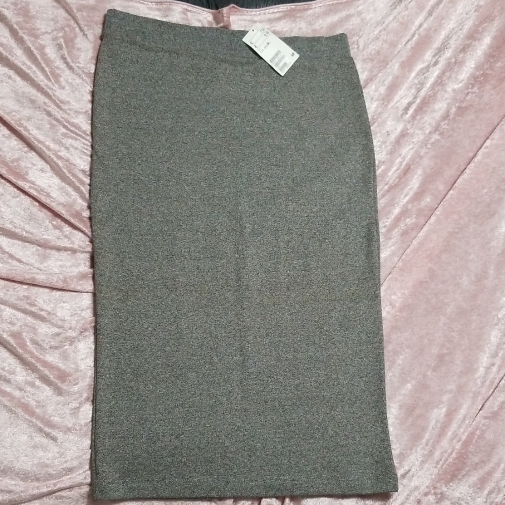 Top/skirt Bundle - Picture 5 of 6